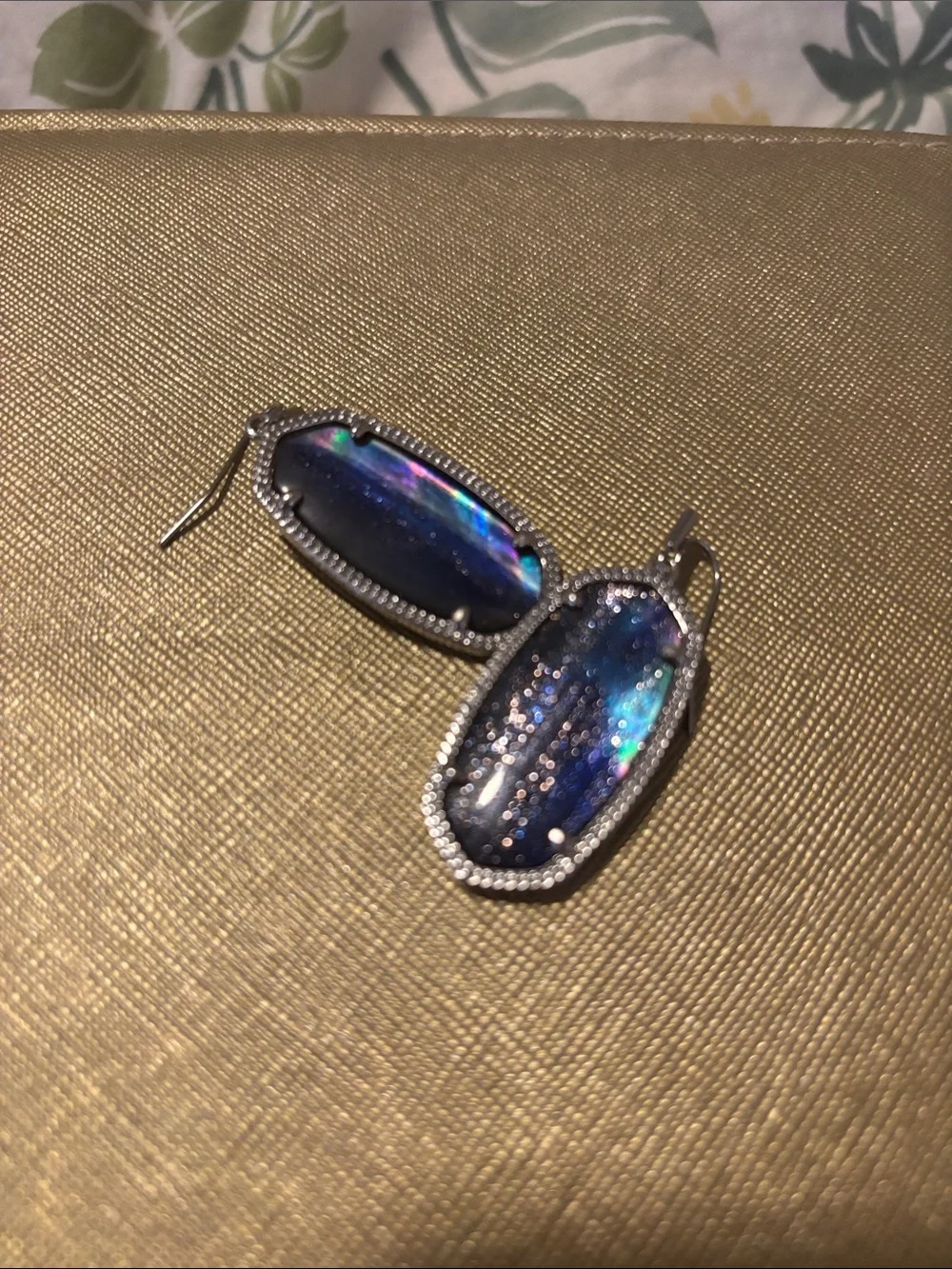 Kendra Scott Elle earrings